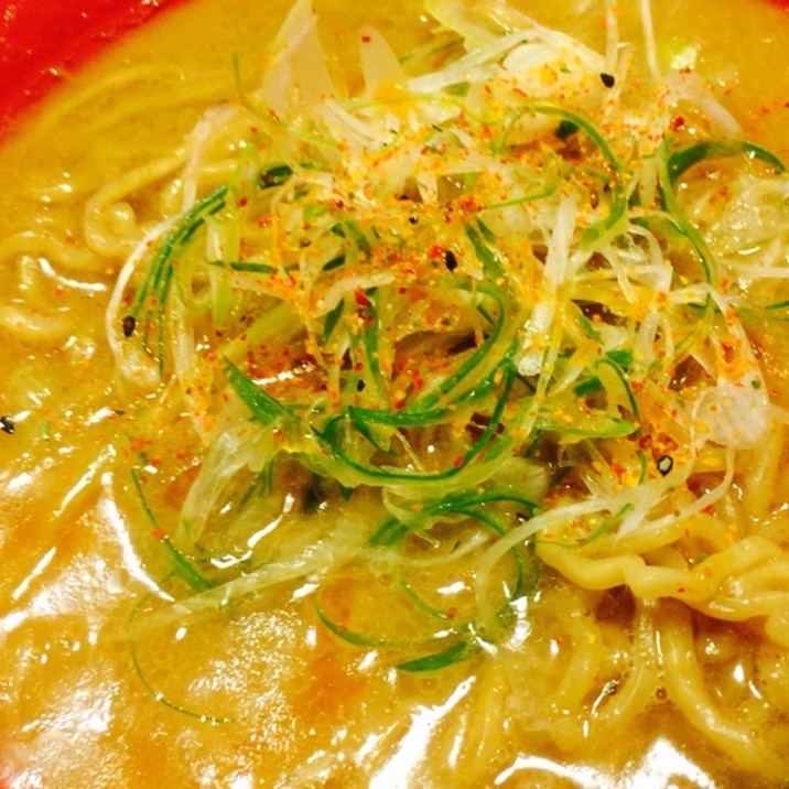 市販品アレンジ とんこつ辛味噌ネギラーメン レシピ 作り方 By たかまさ 楽天レシピ 市販品アレンジ とんこつ辛味噌ネギラーメン レシピ 作り方 By たかまさ 楽天レシピ